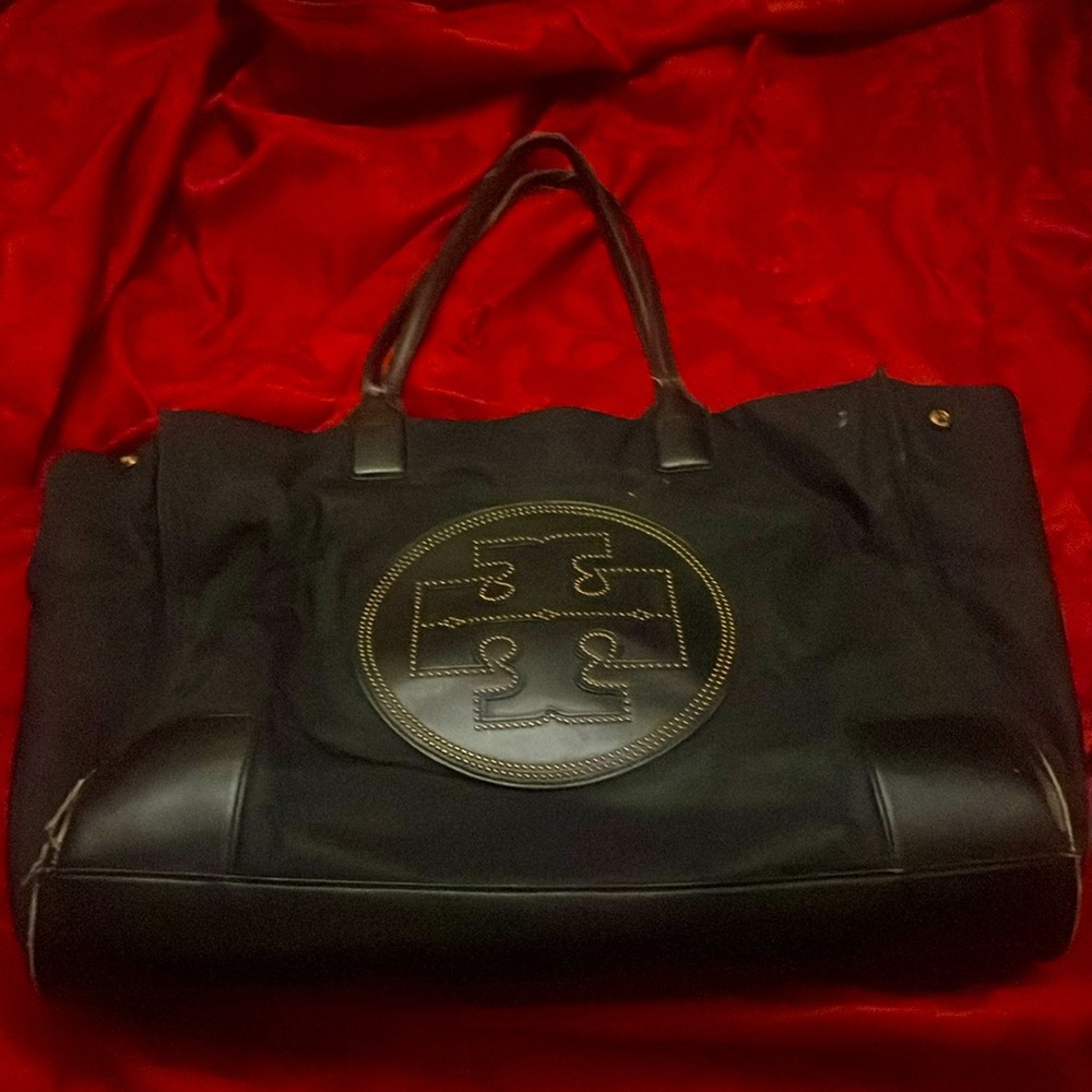TORY BURCH tote SEE VIDEO!!